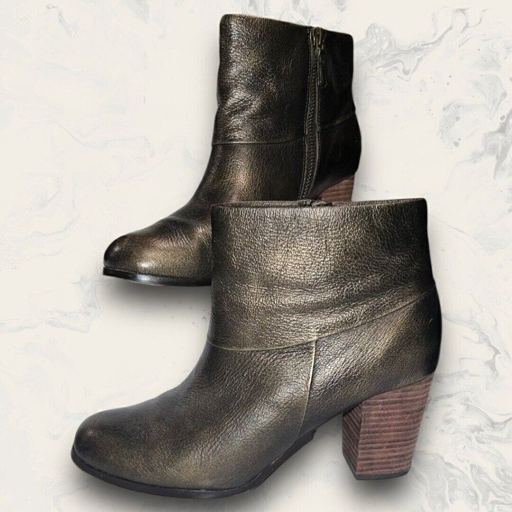 Cole Haan Cassidy Ankle Boots Bootie Black Metallic Gold Brush Off Size 8B